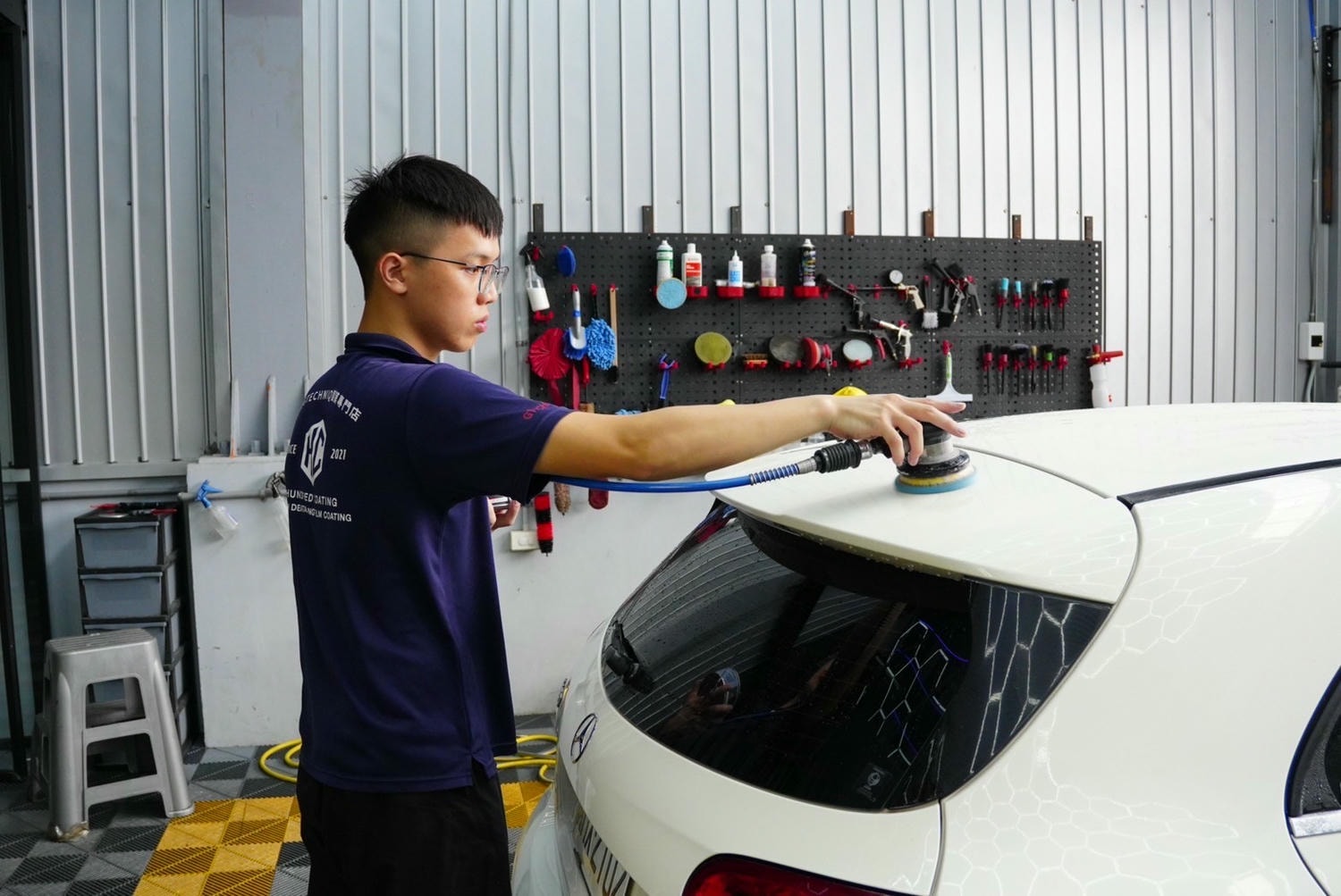 【高雄汽車美容推薦】H.C百鍍包膜鍍膜│無論晴天雨天都想來精緻洗車，流程細節都滿分