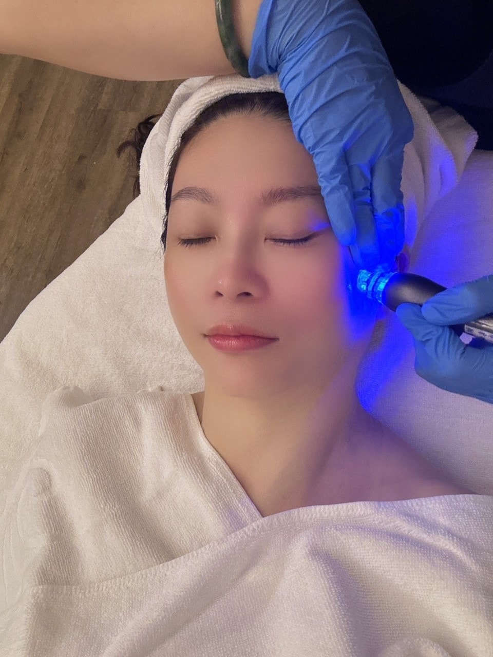 【高雄水飛梭】維格SPA│妳也有皮膚不夠緊緻的困擾嗎？水飛梭+微電芭蕾閃耀雙星，雙重保養肌膚QQ