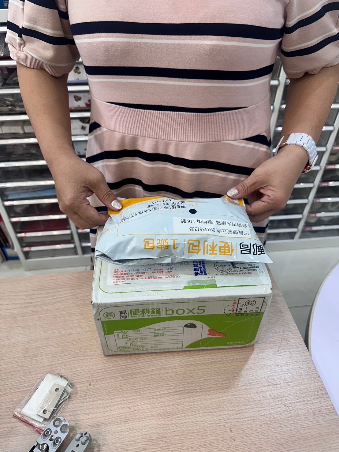 【台南裝潢五金】宇晨裝潢五金│高品質裝潢五金、鉸鏈、滑軌…應有盡有,室內設計師提升裝潢質感的好選擇 - 第7張圖 【台南裝潢五金】宇晨裝潢五金│高品質裝潢五金、鉸鏈、滑軌…應有盡有,室內設計師提升裝潢質感的好選擇