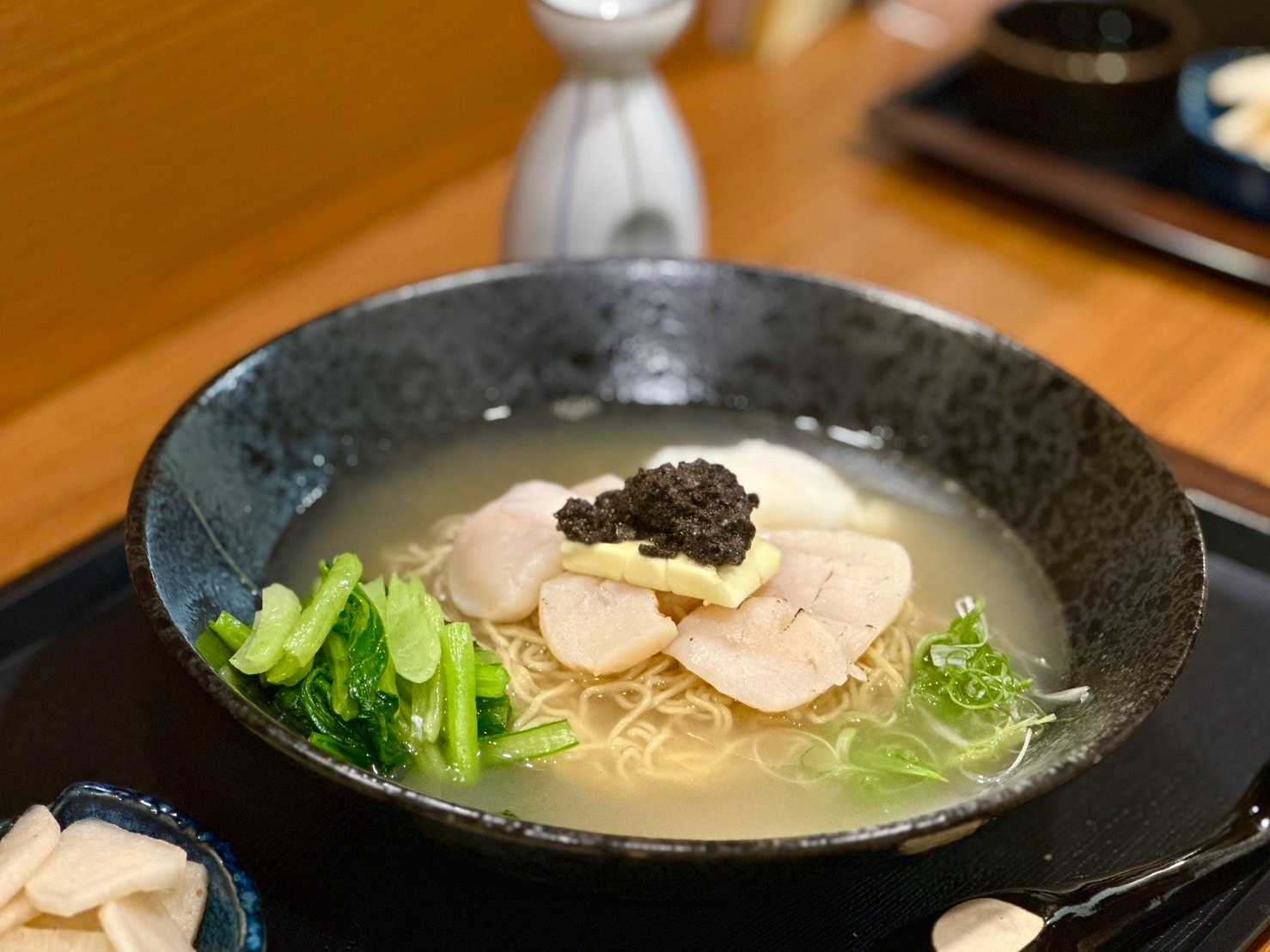 【台南拉麵推薦】淳吉麵屋-嚴選在地新鮮食材，精心熬製湯底，每一口都會驚嘆，每一道都是獨特的創意料理